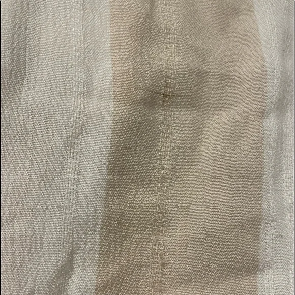 Flowy button down - Picture 3 of 4